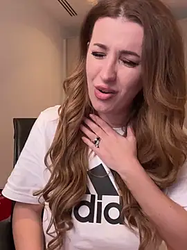 RoxxyDallas Live XXX Chat