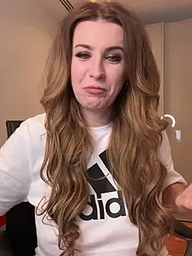 RoxxyDallas' Live XXX Chat