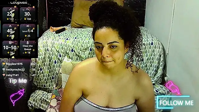 Chatroom XXX en direct de _naughty_milf