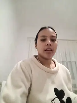 Angelmoon04 Adlı Modelin Canlı XXX Sohbeti