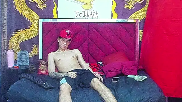 Show Webcam de Pride_couple