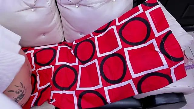 Blow2job-Lat Live XXX Chat