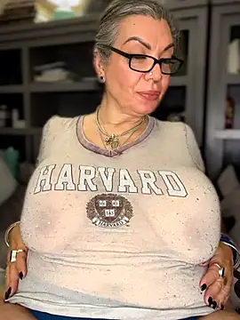 Pokazy przed kamerką – dieseldame1313