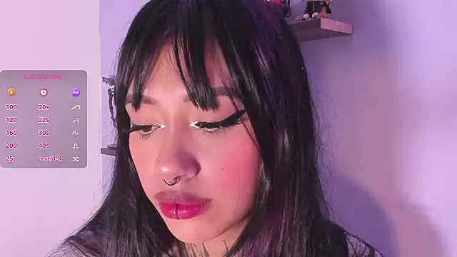 Akari1_Mischief Chat XXX in diretta