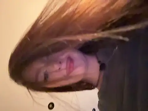 DianaGlow_'s Webcam Show