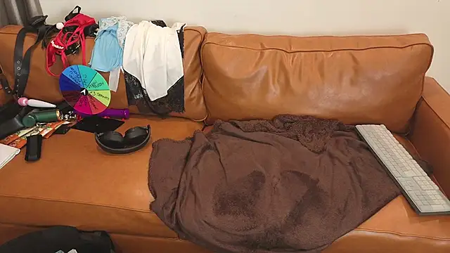 JadeStarUK: онлайн-секс-чат