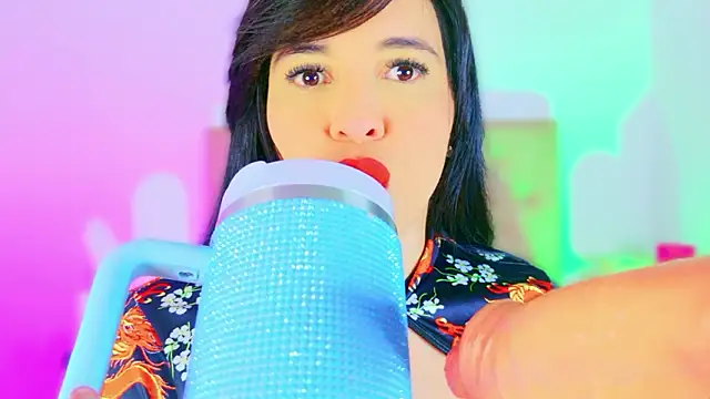 CharlootteEvansのライブXXXチャット