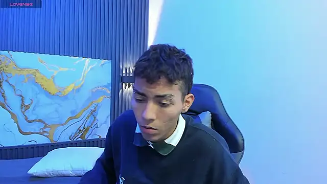 TaylerMiles webcam show