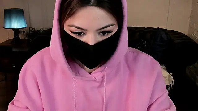 Онлайн чат XXX Dark_Moni