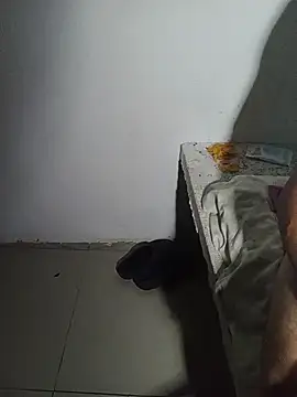 KarameloVzlaのライブXXXチャット