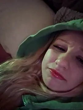 VirginDaisy Live XXX Chat