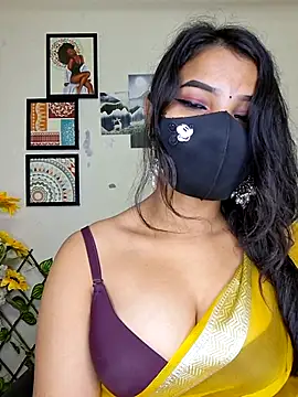 Noor-Bold's Live XXX Chat