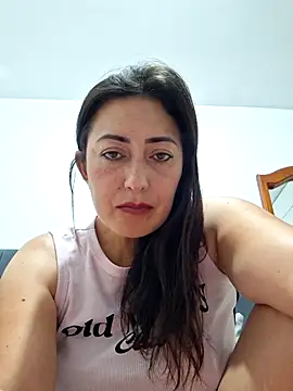 aliz963040's Live XXX Chat