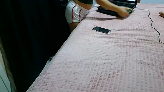 Kellynha_Sweet's Live XXX Chat