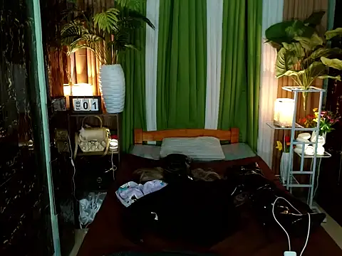 Queen_kendalx19 webcam show