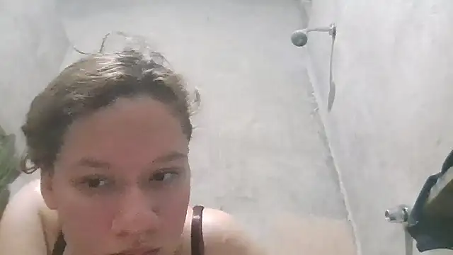 Jessy2000NS Adlı Modelin Canlı XXX Sohbeti