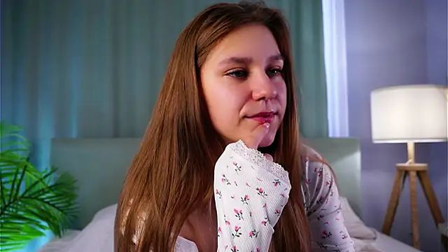 ShantellAngulo's Live XXX Chat