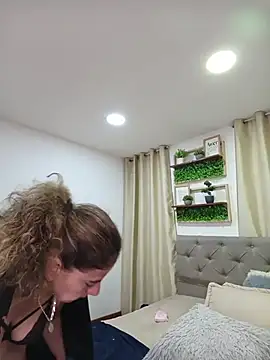 Czat XXX na żywo – sasi_luna