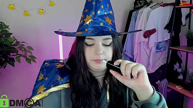 Mia_R0ss Chat XXX in diretta