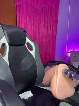 XXX chat uživo modela LunaaRosse