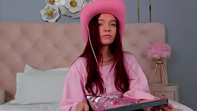 NoraHaynes Chat XXX live