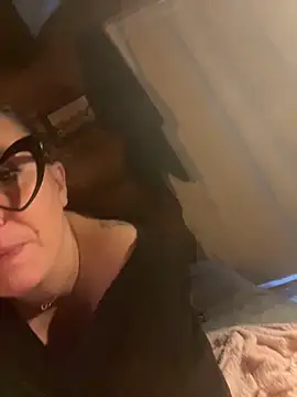 Reine_du_Vice84 Live XXX-Chat