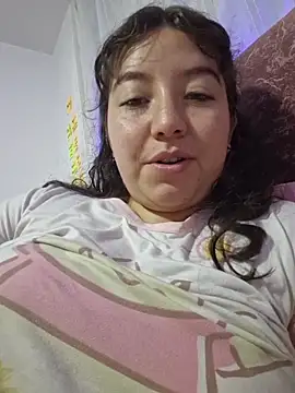 annyaparis' Live XXX Chat