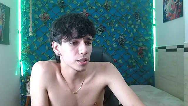 AmethystShadow17 élő XXX-chatje