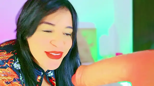 CharlootteEvans' Live XXX Chat