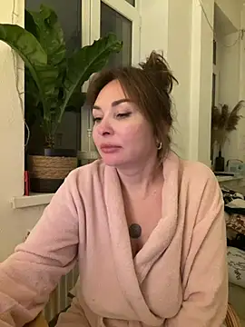 Syverelle Adlı Modelin Canlı XXX Sohbeti