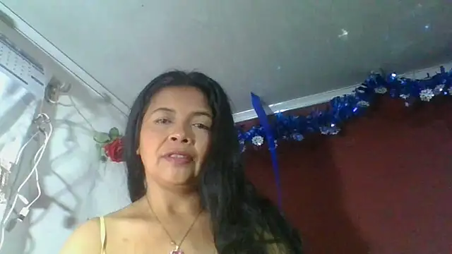 Chat +18 de DianaOchoa_ ao vivo
