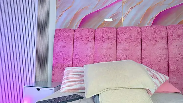 emmacurvy: απευθείας συνομιλία ΧΧΧ