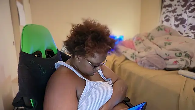 Chat XXX en directo de -Yagurlwest