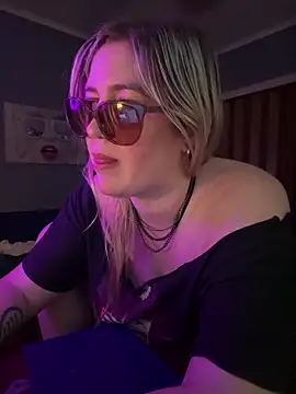 Granlady7 Adlı Modelin Canlı XXX Sohbeti