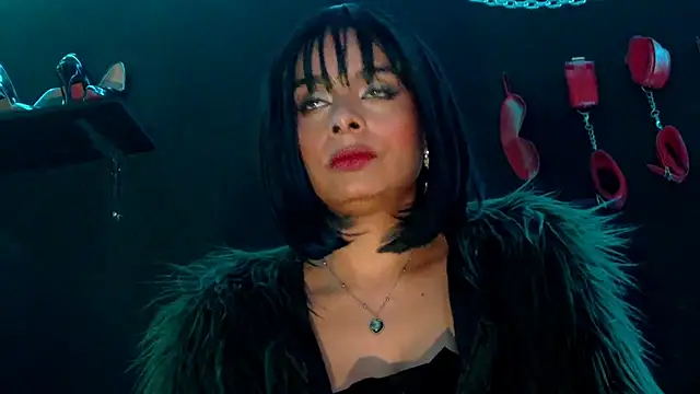 amy-mistress Chat XXX live