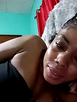 HONEYSWEETS_LIVE Chat XXX in diretta