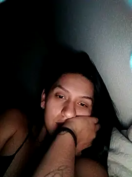 RoseeLunaのライブXXXチャット