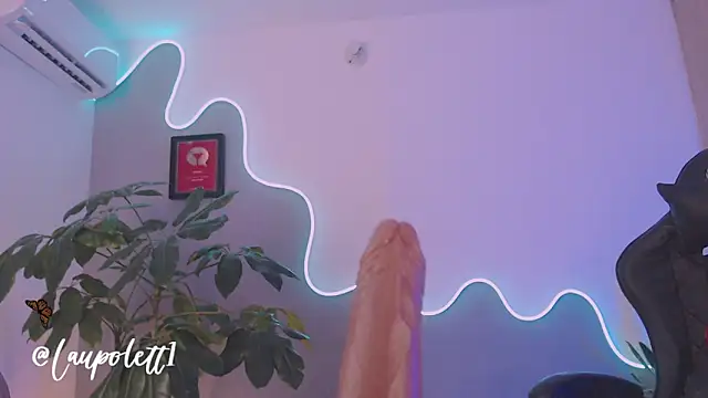 LauPolett Chat XXX in diretta