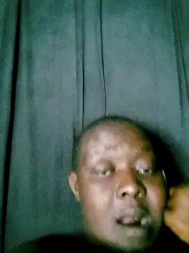 HerPleasure2025 élő XXX-chatje