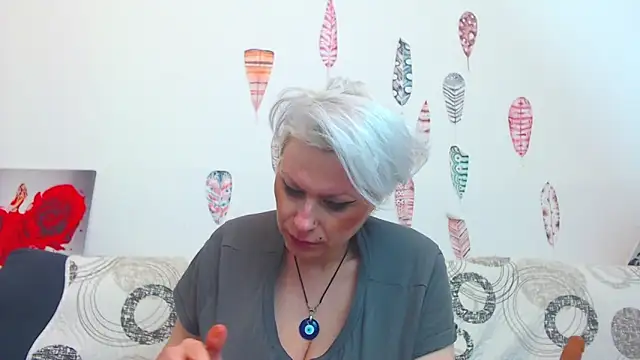 Playful_Goldie_WOW__のライブXXXチャット