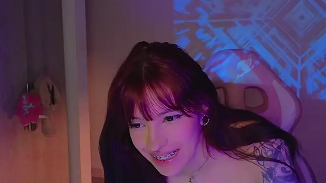 Moonlightt_21's Live XXX Chat