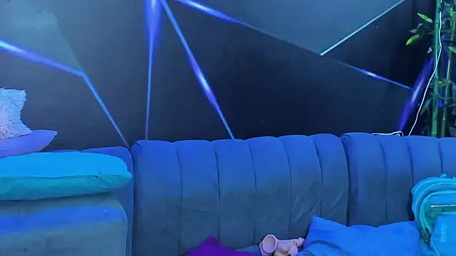 Plays_cloe_sex: απευθείας συνομιλία ΧΧΧ