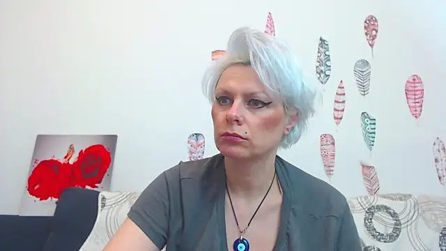 Playful_Goldie_WOW__ Live XXX Chat