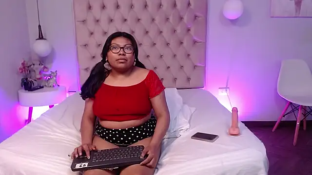 Chat XXX Live Kiri_Black_