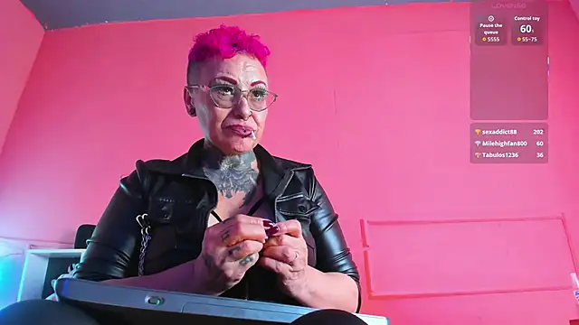 MATURE_HARDCORE's Live XXX Chat