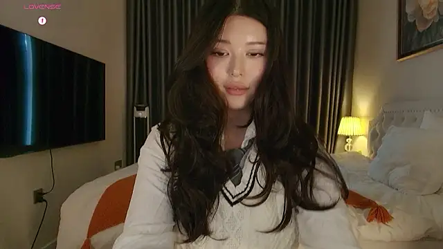 Chat +18 de linbaelin ao vivo