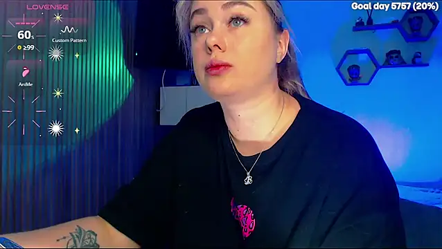 XXX chat uživo modela SuchCute