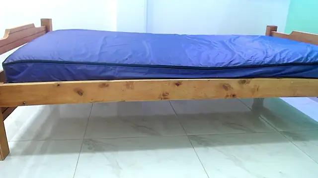 Chatroom XXX en direct de evaleribigtits18