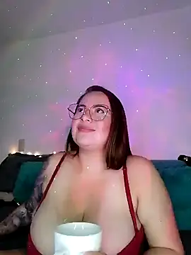 XXX chat uživo modela soofy__