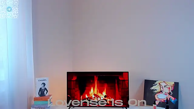 FalineDowlen's Live XXX Chat